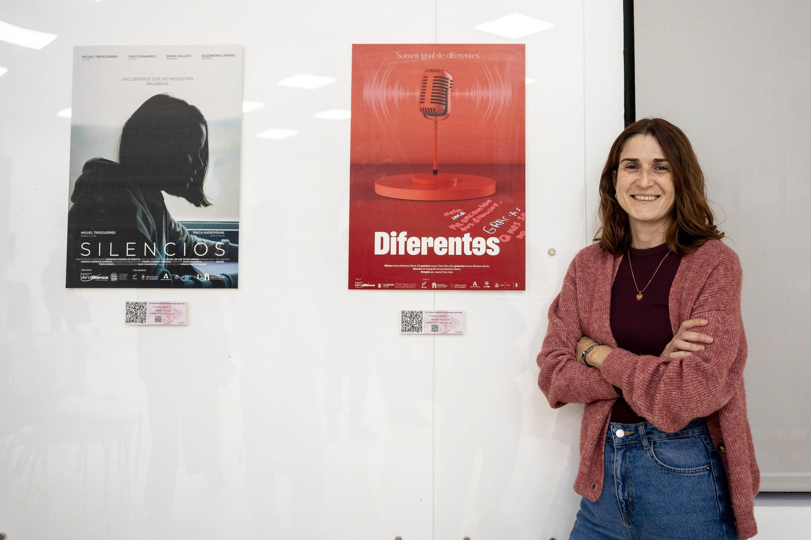 Las imágenes de la exposición "Carteles para un Gallo Pedro"