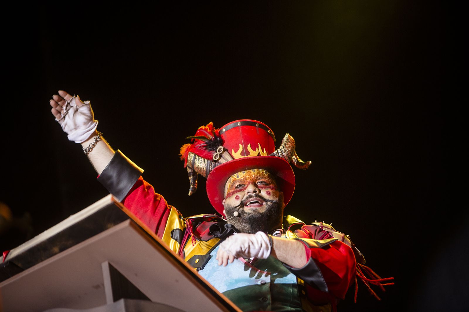 Las imágenes del pregón y la quema del Dios Momo