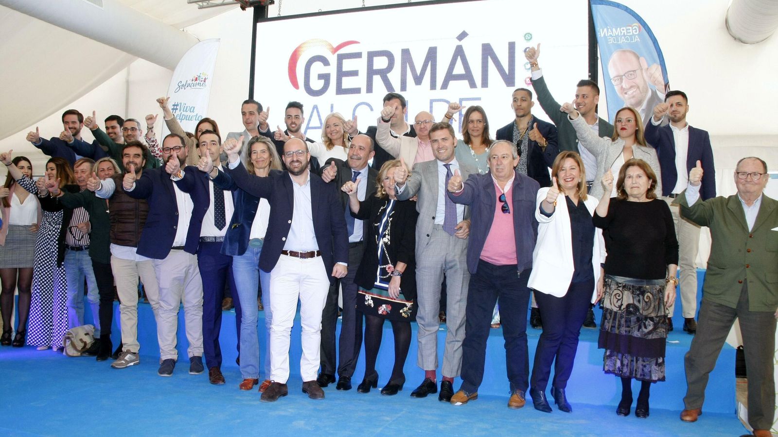 La candidatura electoral del PP,  en el acto oficial celebrado en la carpa del hotel Duques de Medinaceli.