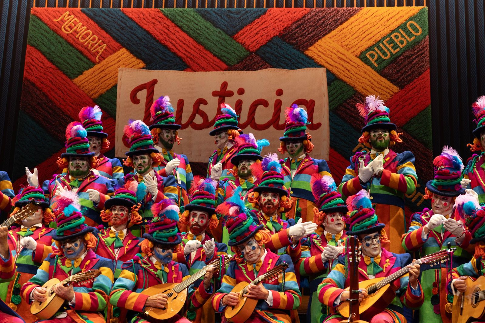 Búscate en las mejores imágenes de la primera sesión de preliminares del COAC 2026