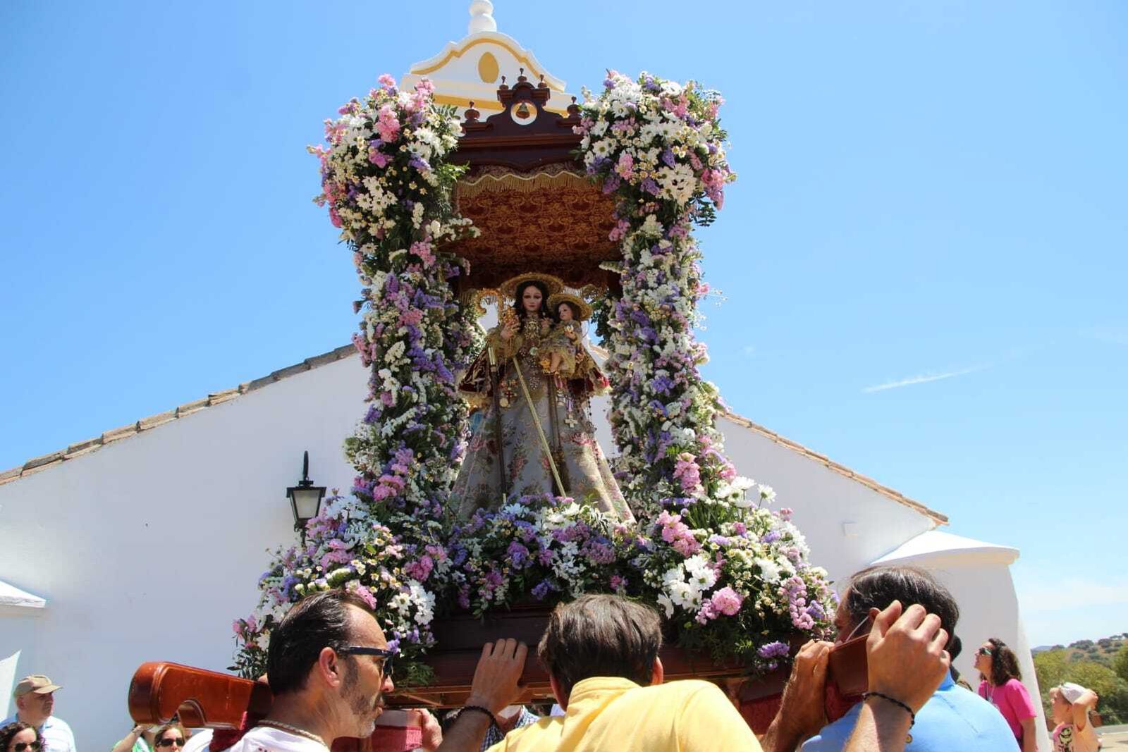 La romería de la Virgen de la Antigua de Hinojosa del Duque, en fotografías