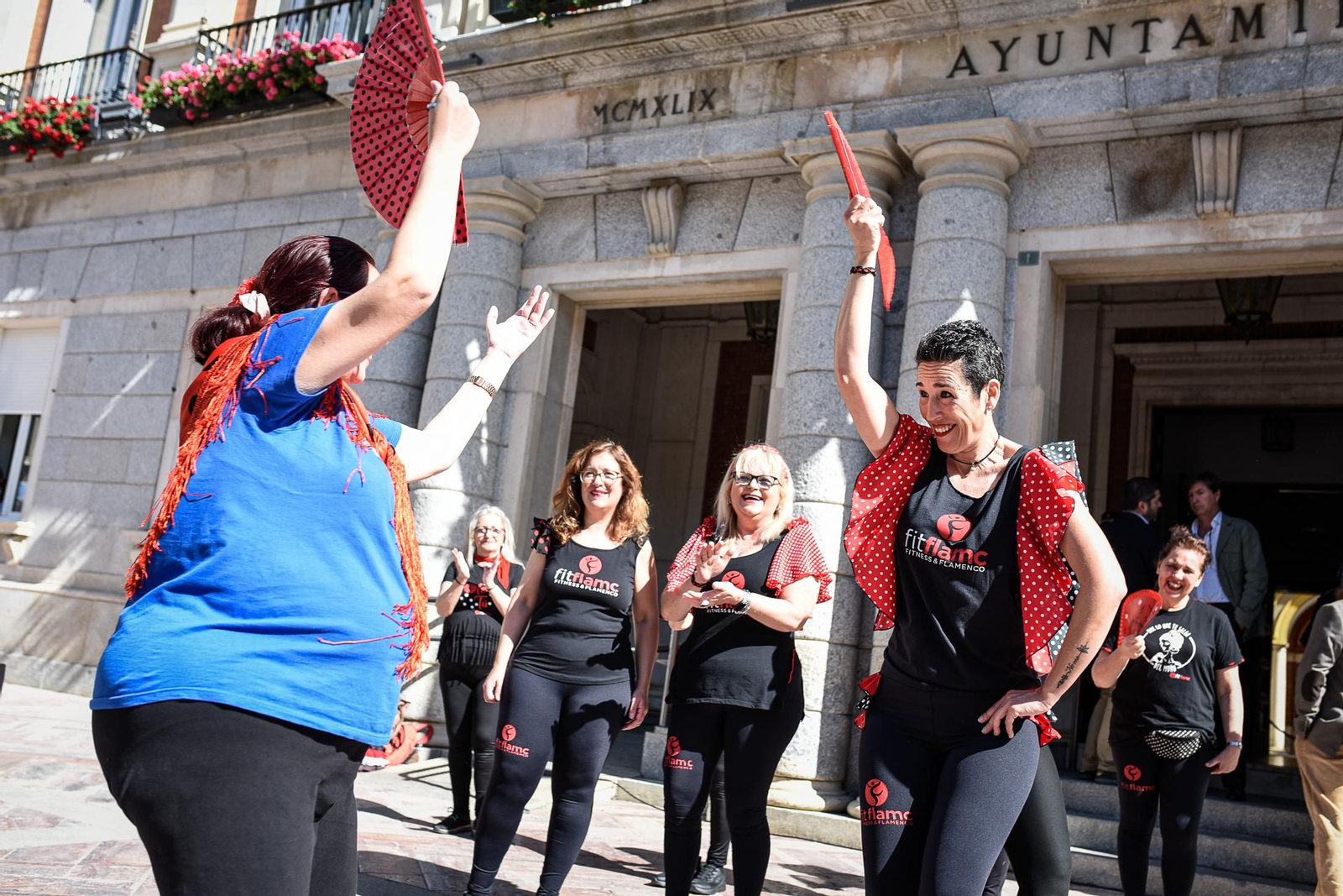 Imágenes de la lectura del manifiesto Día Internacional del Síndrome Down