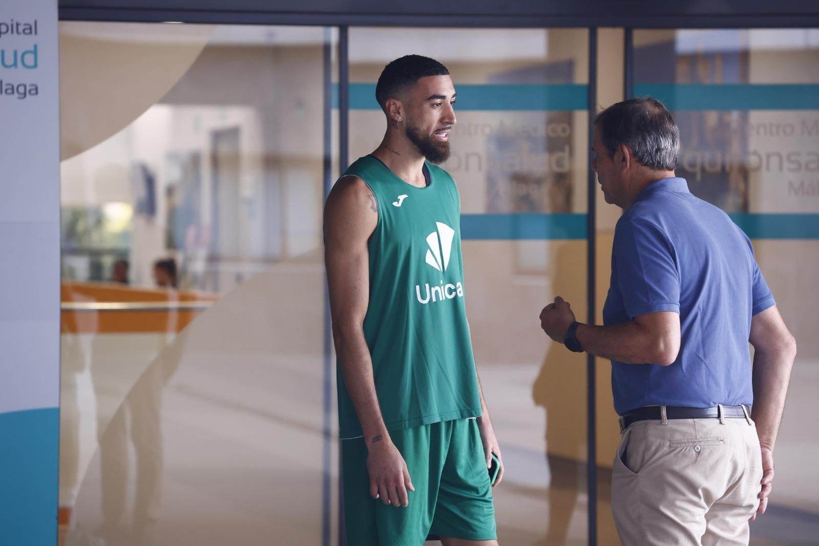 Chris Duarte, aura y carisma en su primer día con el Unicaja