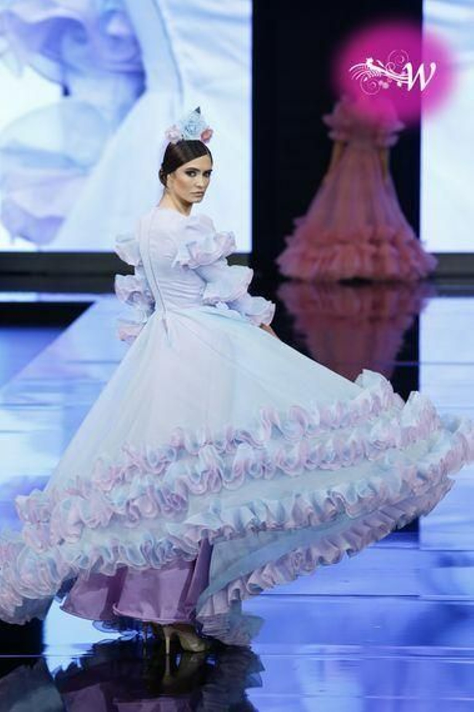 Cristo Báñez vuelve a SIMOF para presentar su colección de flamenca 2020, todas las fotos