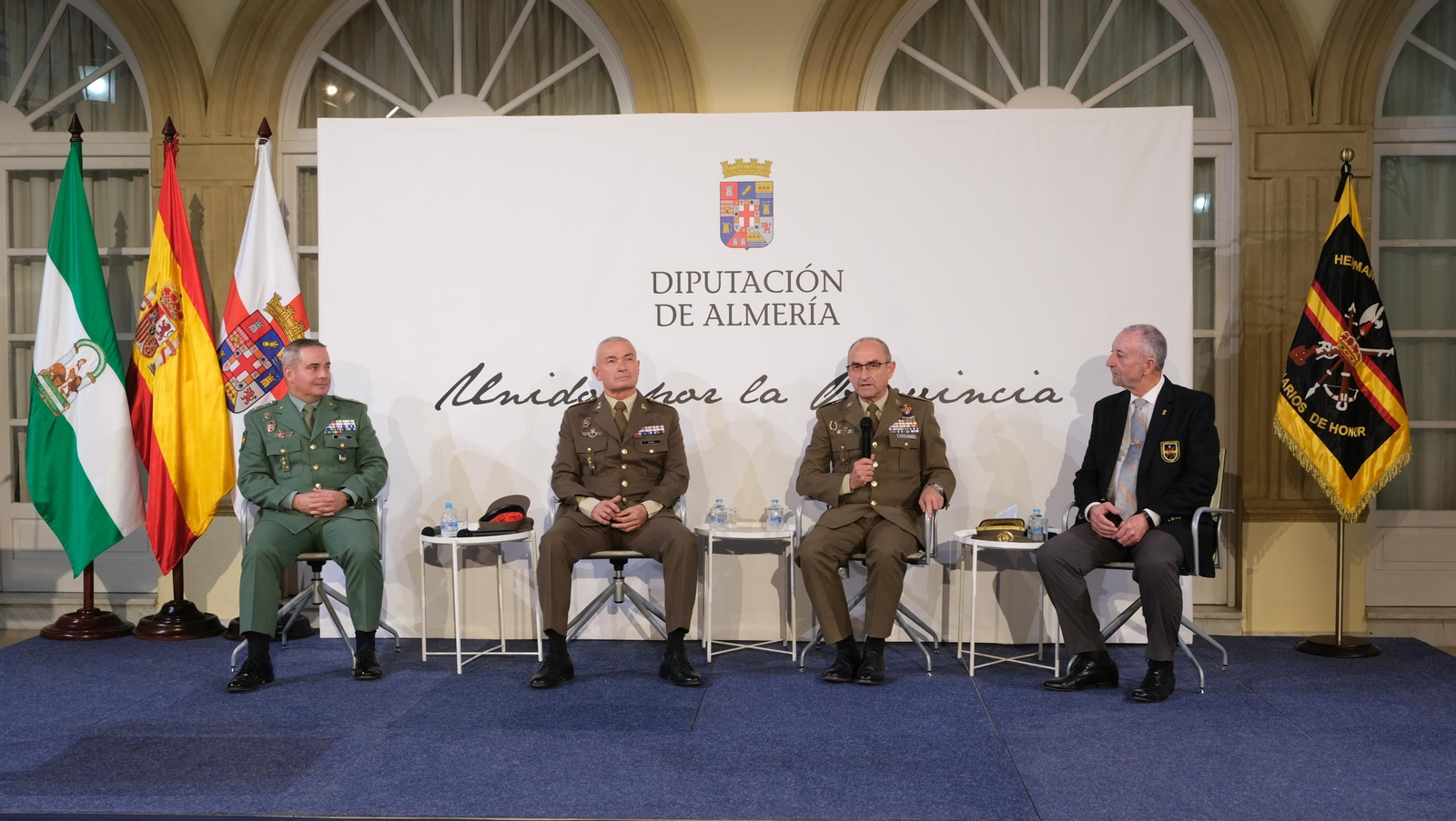 Fotogalería de la reunión de generales de la Brigada Rey Alfonso XIII de La Legión Española