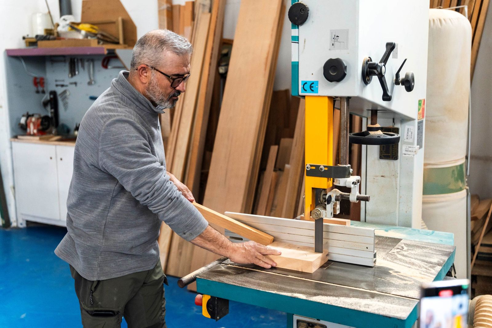 Carpinterías, un negocio tradicional que busca savia nueva, en imágenes