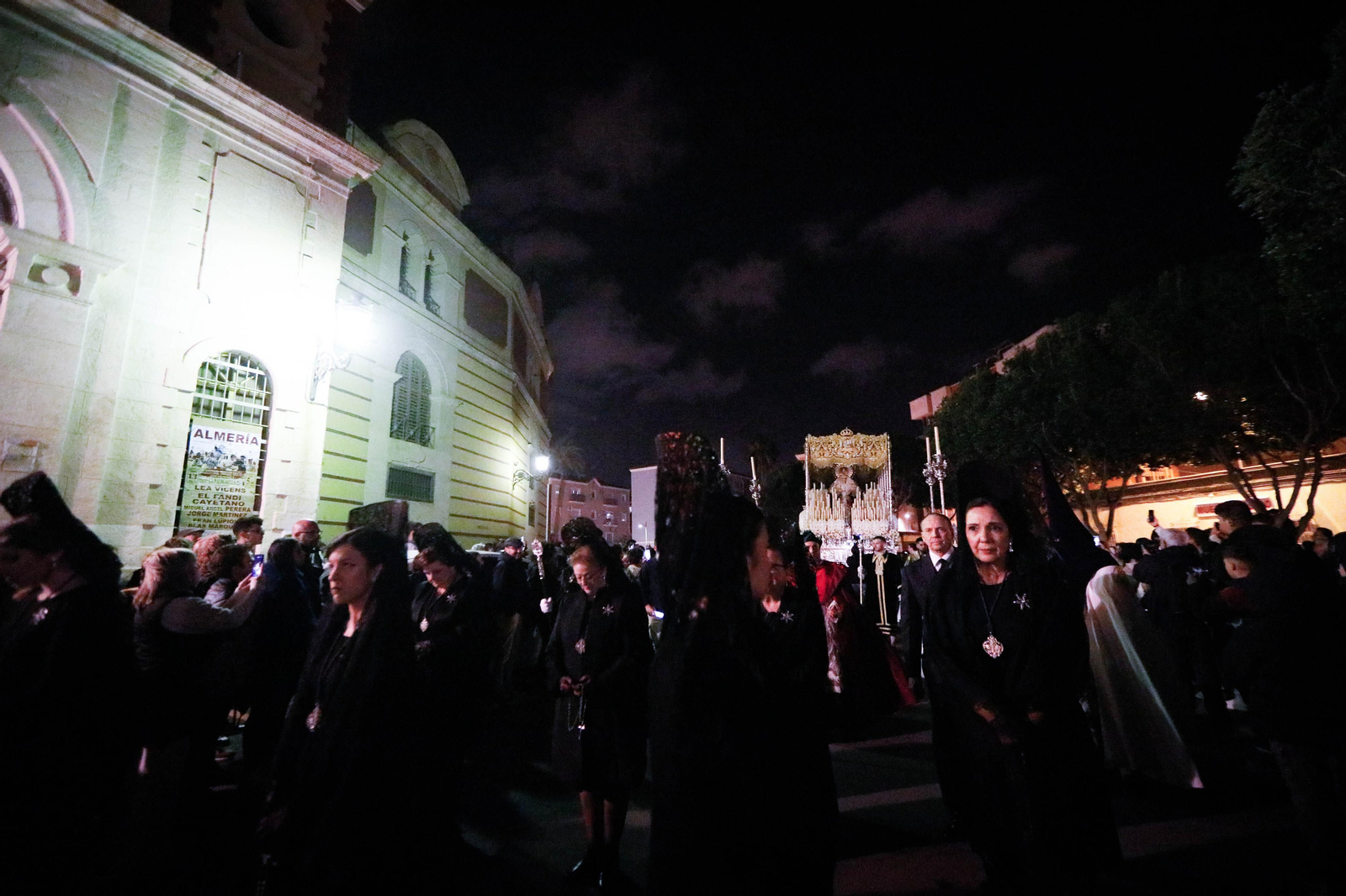 Las mejores fotos de la procesión de La Macarena en Almería