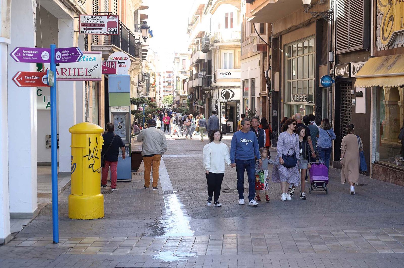 Imágenes del sábado 15 de abril en Huelva