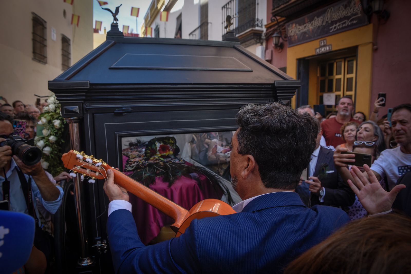 La despedida de Triana a María Jiménez, en imágenes