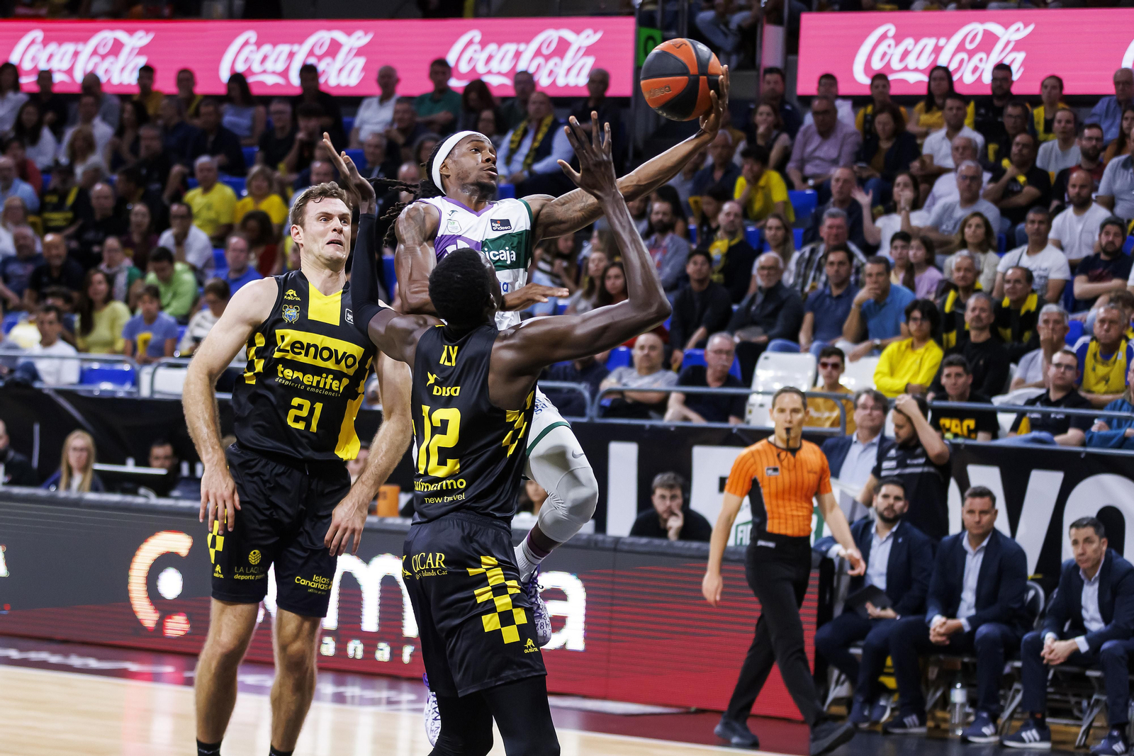 El Lenovo Tenerife - Unicaja, en fotos