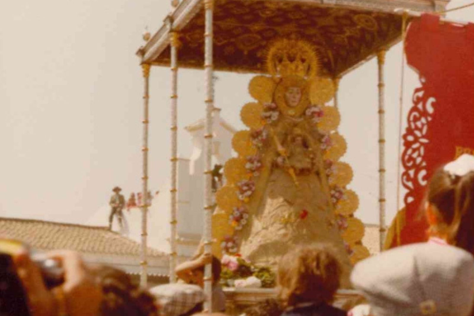 El Rocío 2023: ¿Cómo fue la salida de la Virgen hace hoy 40 años?