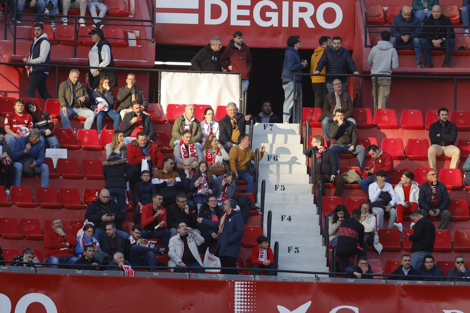 Búscate en las fotos del Sevilla-Mallorca