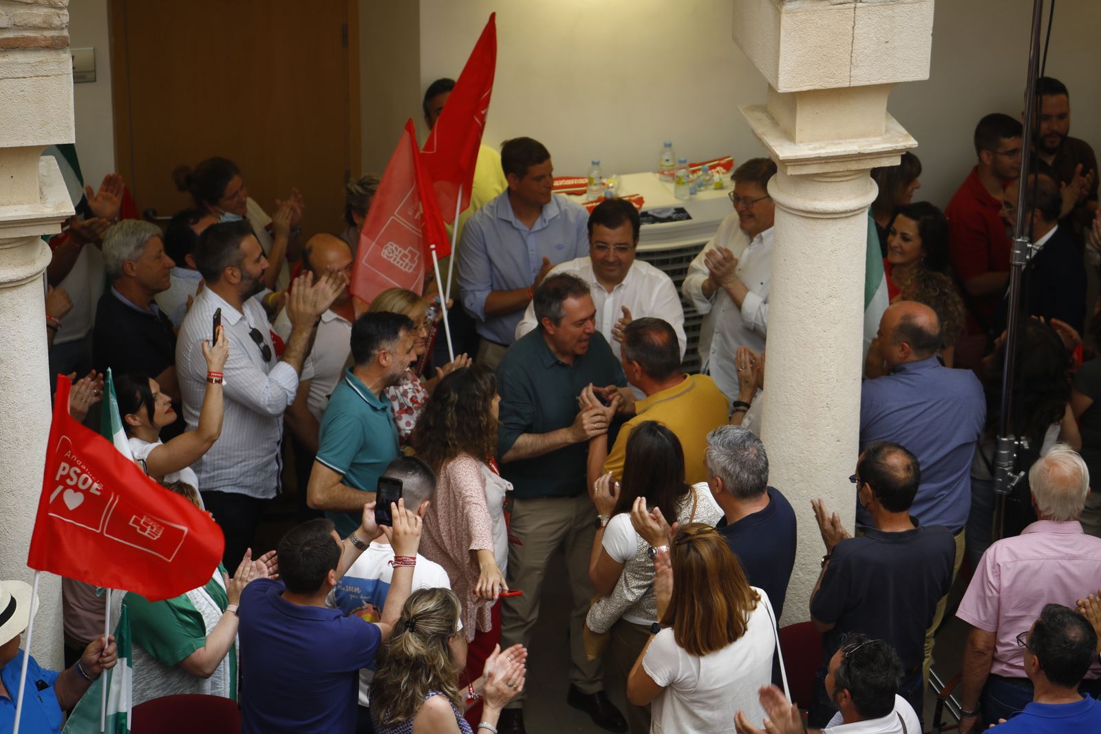 Elecciones Andalucía: La visita de los barones del PSOE en Córdoba, en imágenes