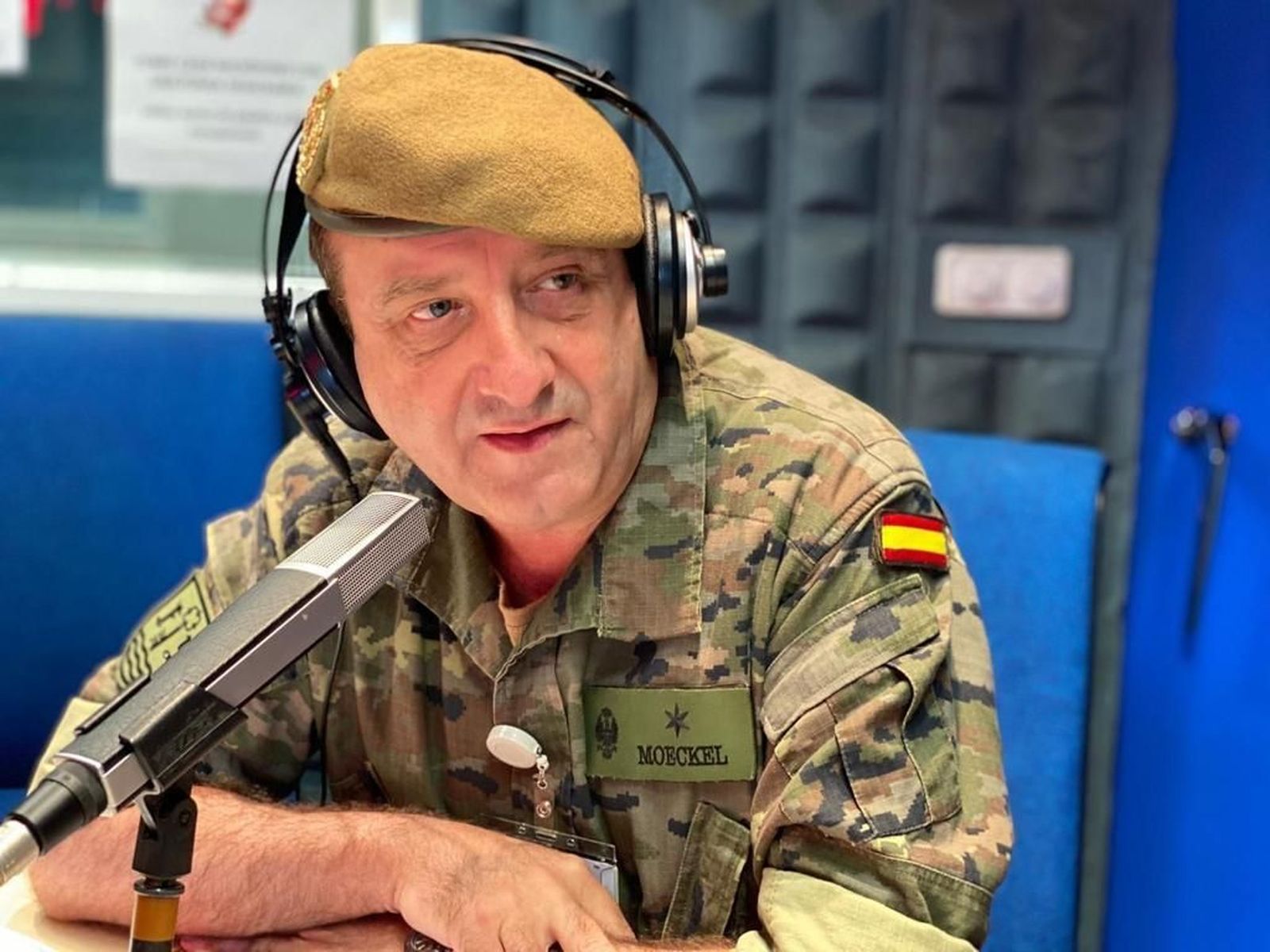 El alférez (RV) Joaquín Moeckel con destino en el Cuartel General de la Fuerza Terrestre.