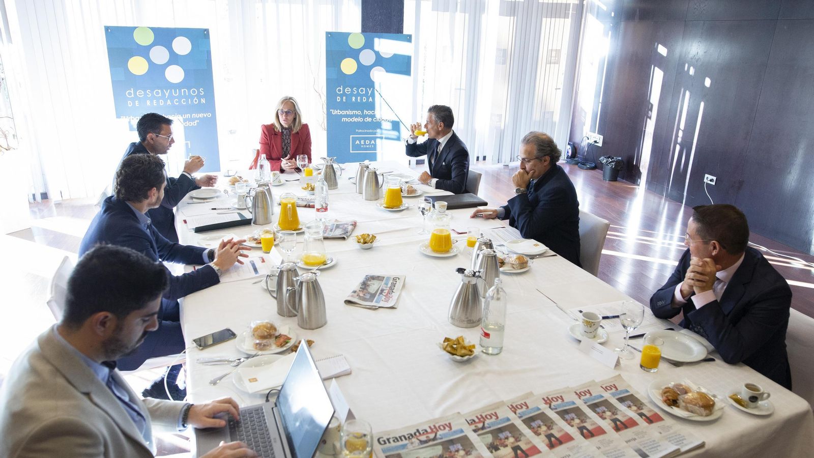 La mesa del Desayuno de Redacción.