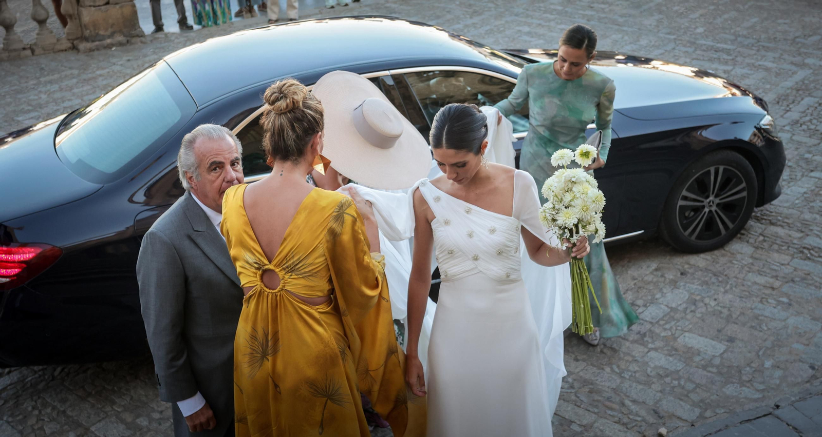 Imágenes de los asistentes a la boda de Ana Cristina Portillo Domecq en la Catedral de Jerez Imágenes de los asistentes a la boda de Ana Cristina Portillo Domecq en la Catedral de Jerez