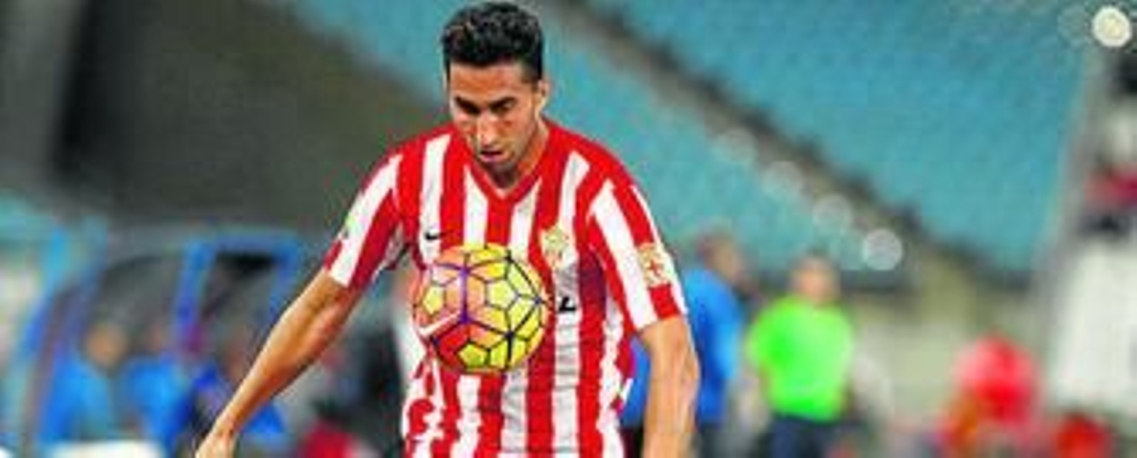 Montoro realiza un control con el pecho.