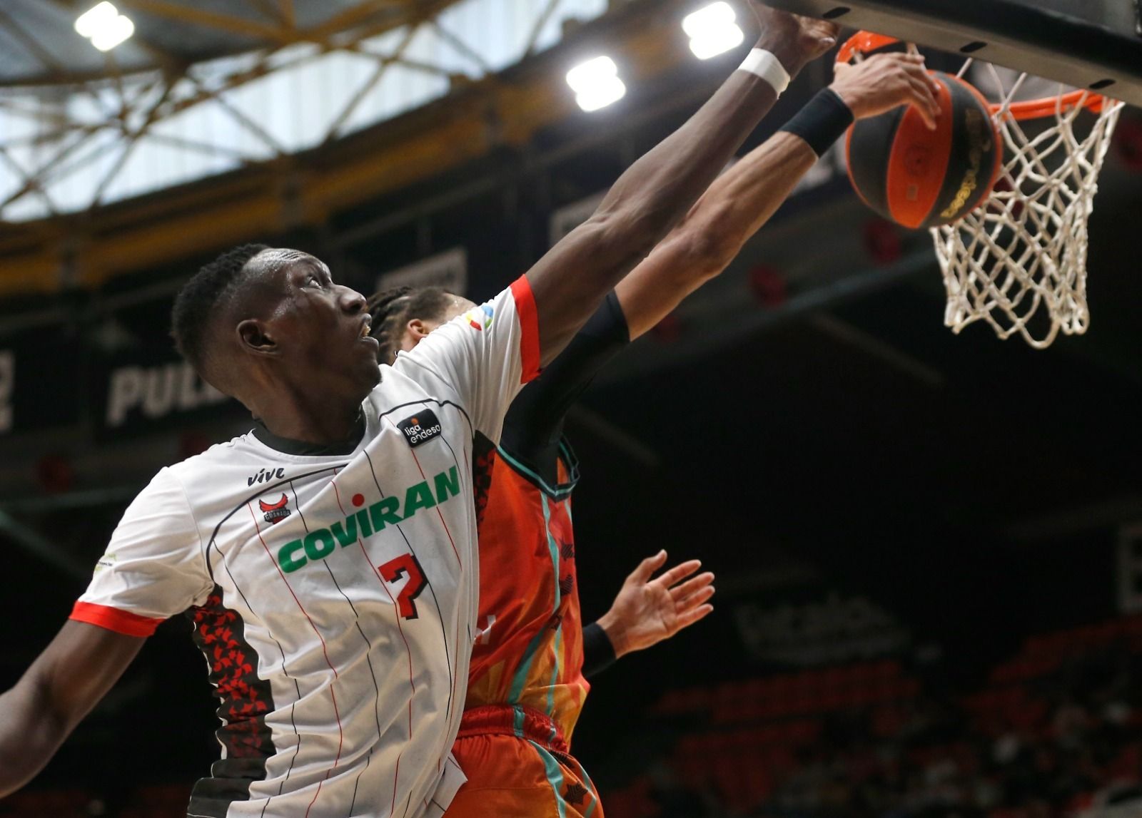 El Valencia Basket-Covirán Granada, en imágenes