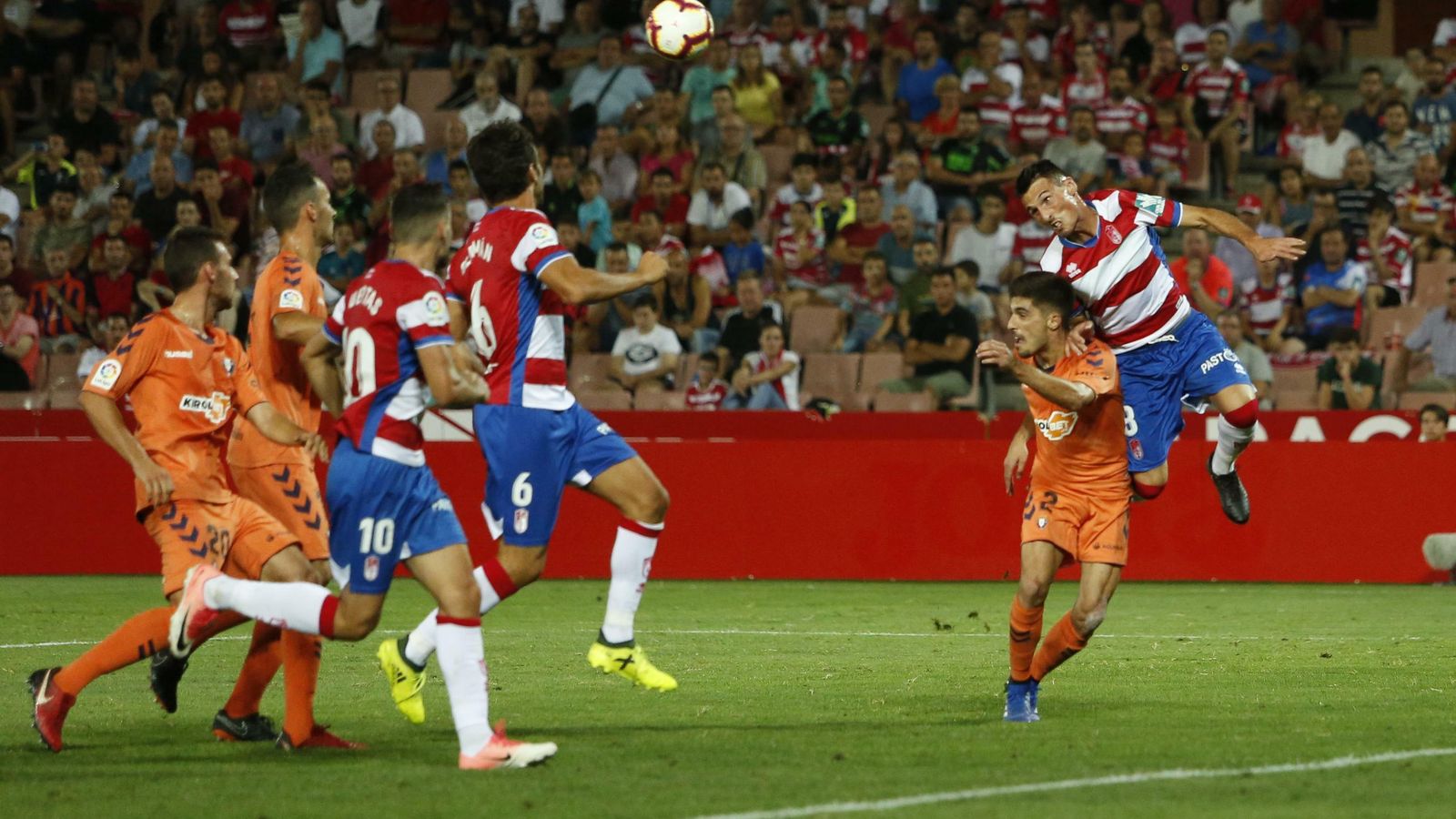 Uno de los mejores partidos de los rojiblancos fue la victoria ante el Osasuna en Los Cármenes