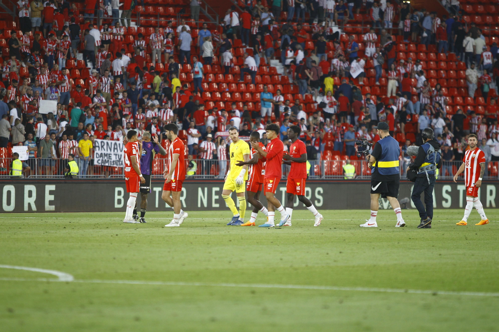 Imágenes del partido U.D. Almería-Real Valladolid C.F.