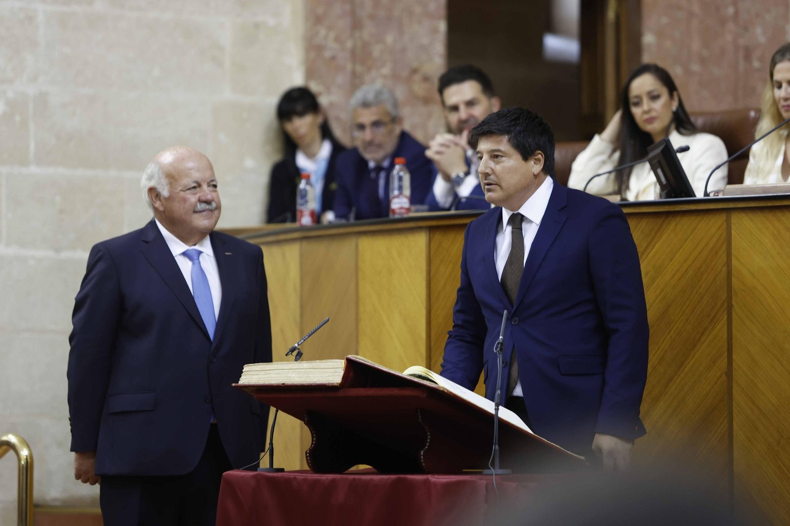 La constitución del Parlamento andaluz, todas las imágenes