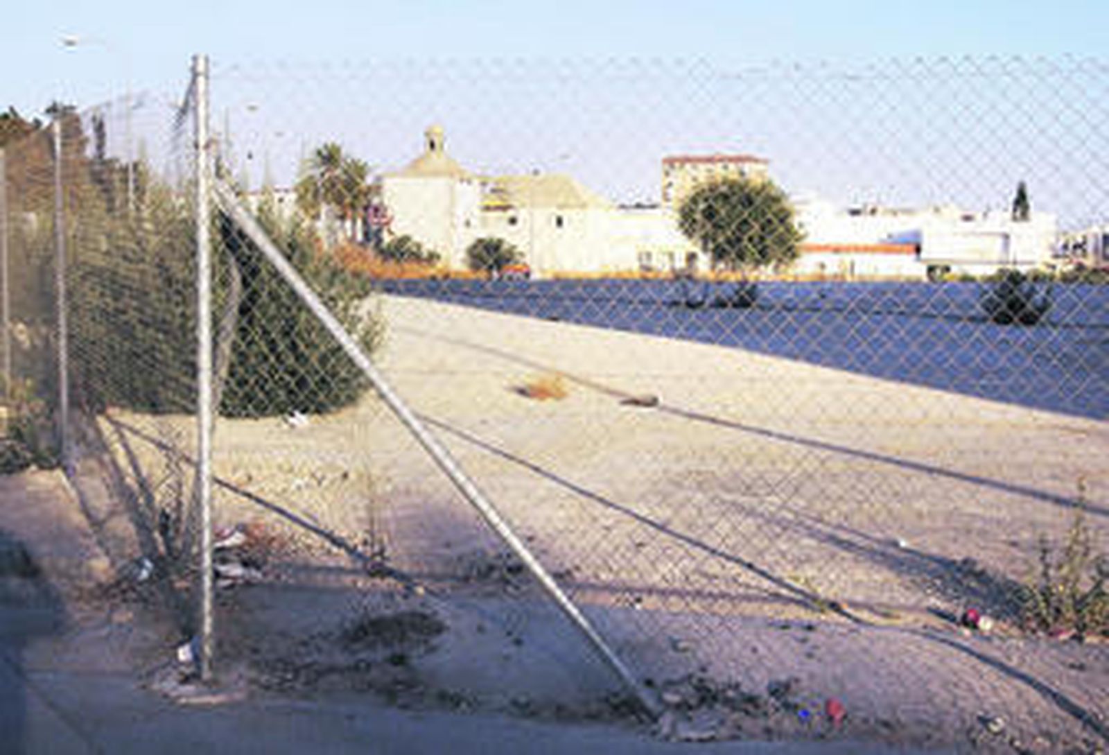 El solar de Santa Clara donde Suvipuerto construirá los pisos municipales para jóvenes.