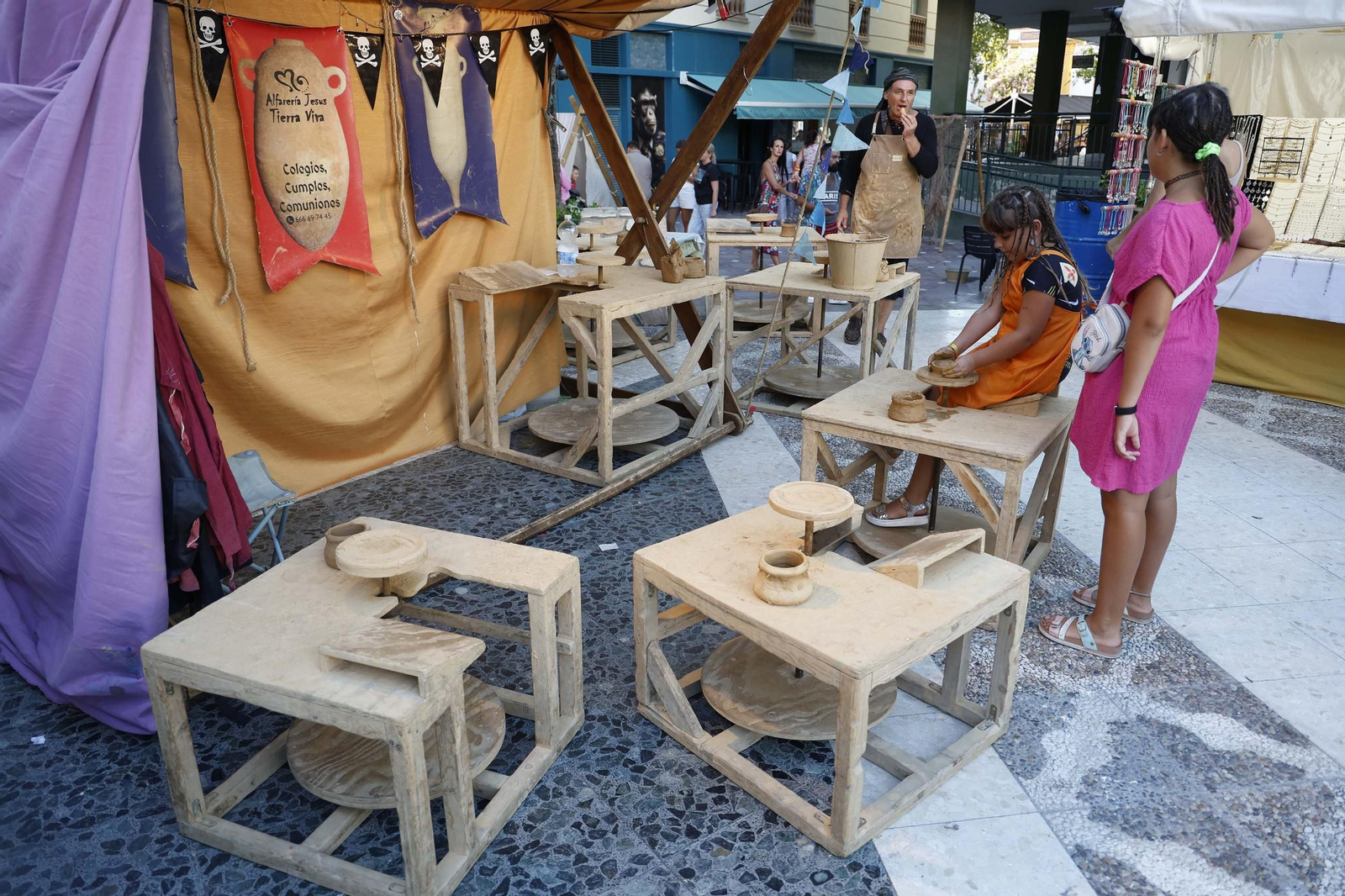 Las fotos del mercadillo pirata en La Línea