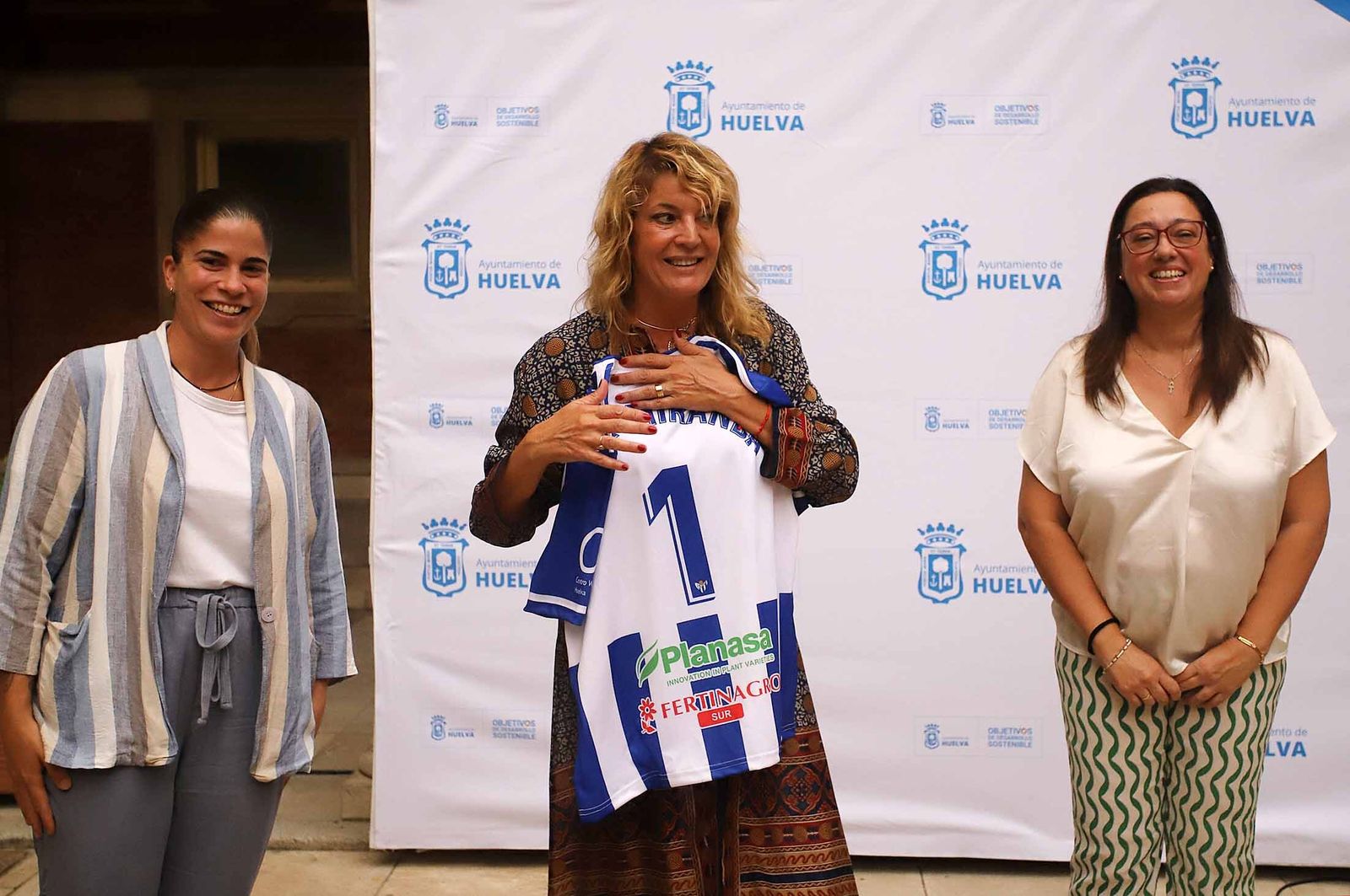 Recepción del Ayuntamiento al Sporting de Huelva, en imágenes