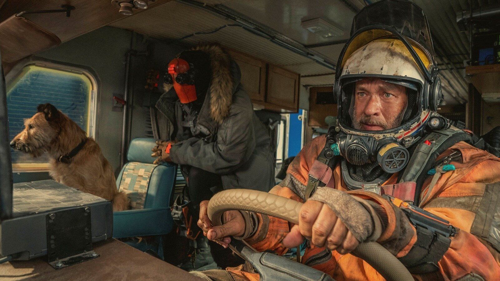 El perro Goodyear, el robot Jeff y el humano Finch que encarna Tom Hanks.