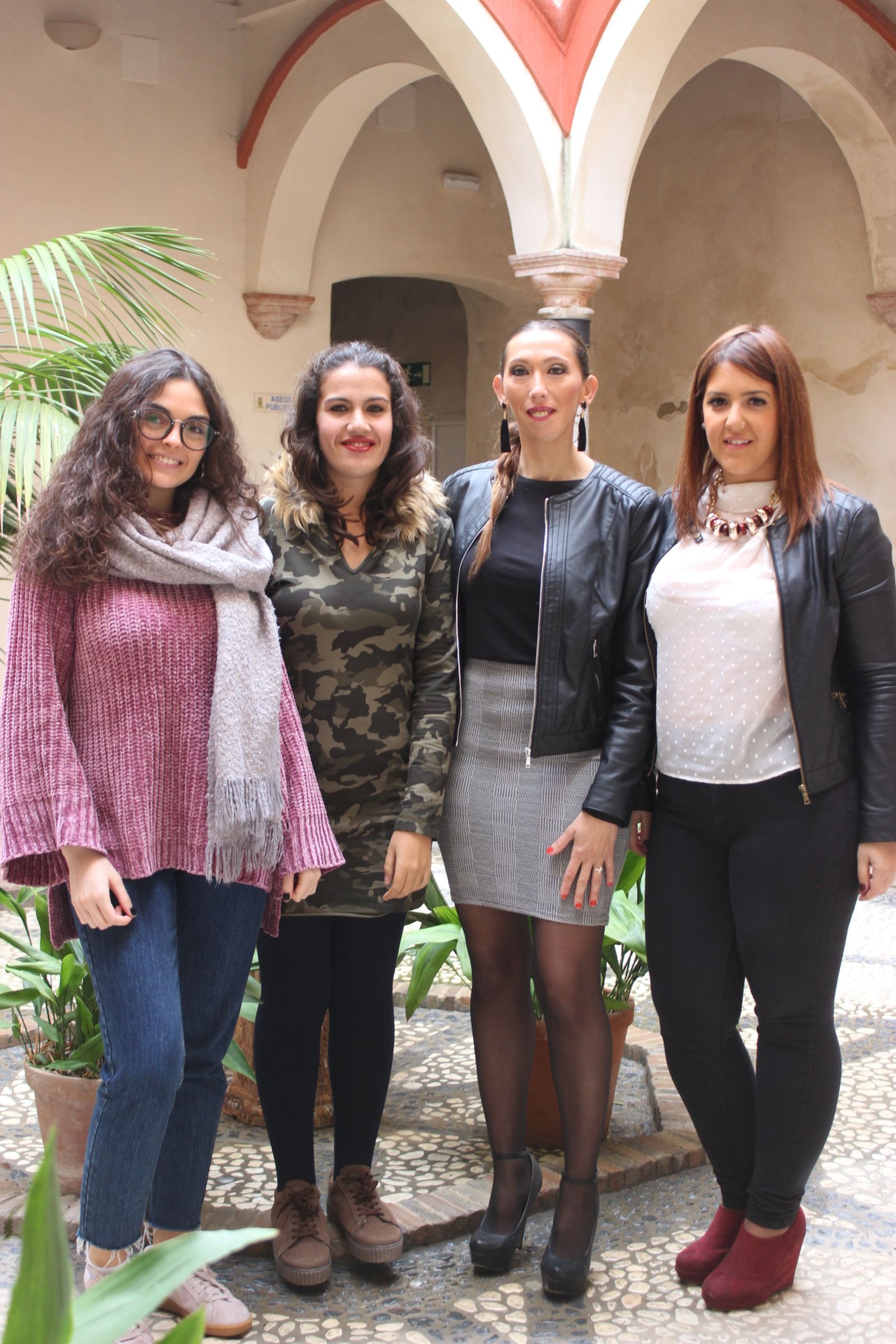 Las damas que representarán al Carnaval de Bornos este año.