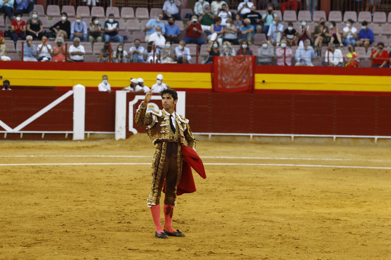 Fotogalería corrida de toros. Cayetano Rivera, Paco Ureña y Roca Rey. Roquetas de Mar.