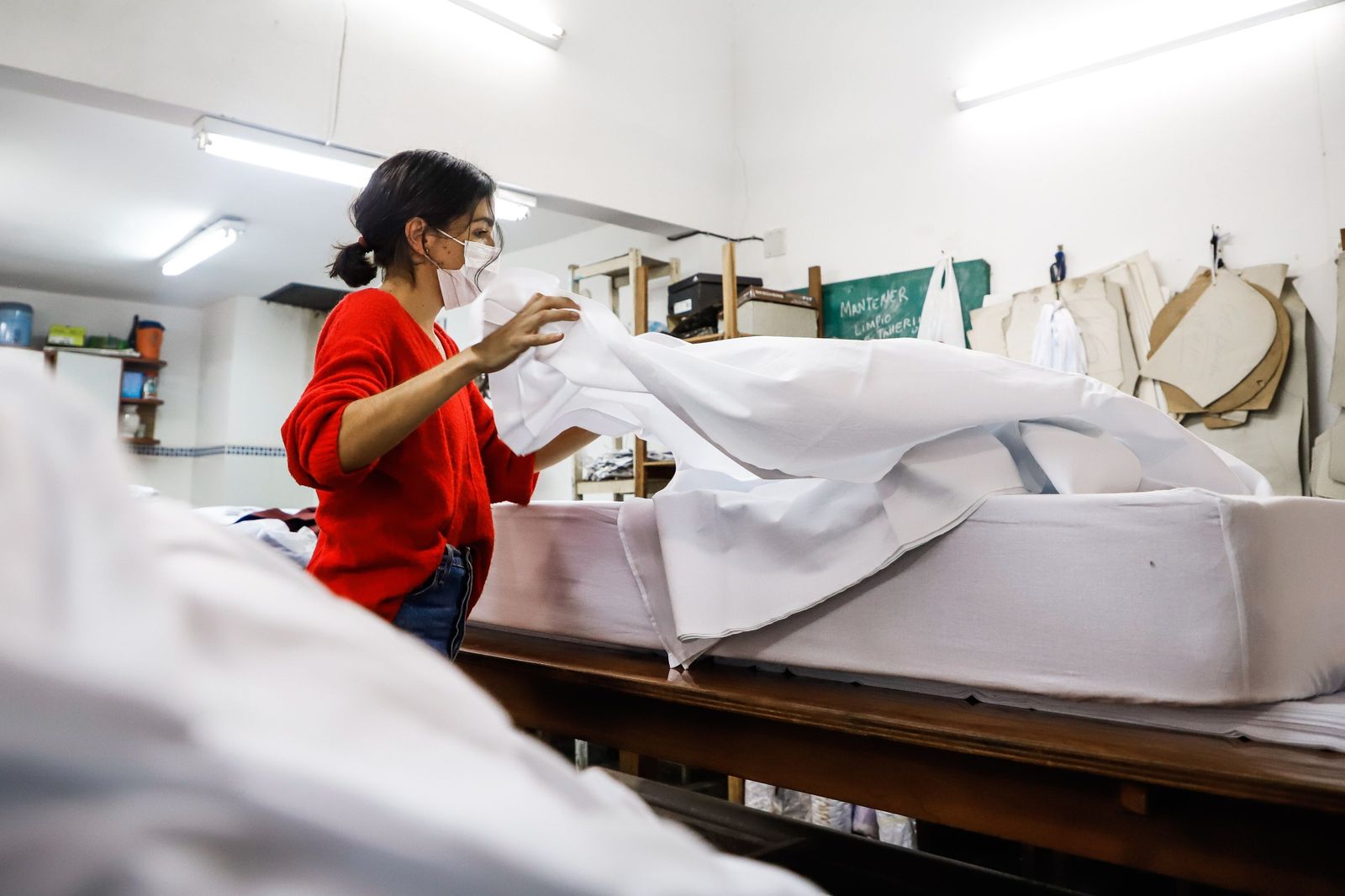 Cuánto tiempo permanece el coronavirus en la ropa