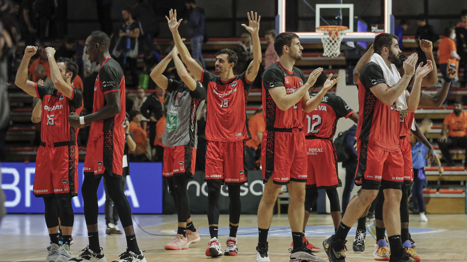 Los rojinegros lograron su primera victoria de la temporada en Fuenlabrada.
