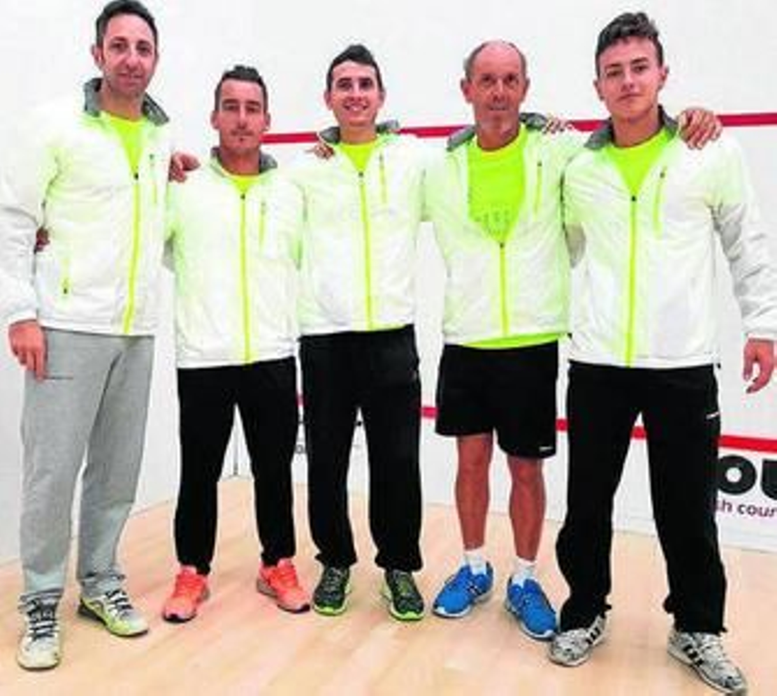 Francisco Molina, el primero de la izquierda, con el resto de sus compañeros.