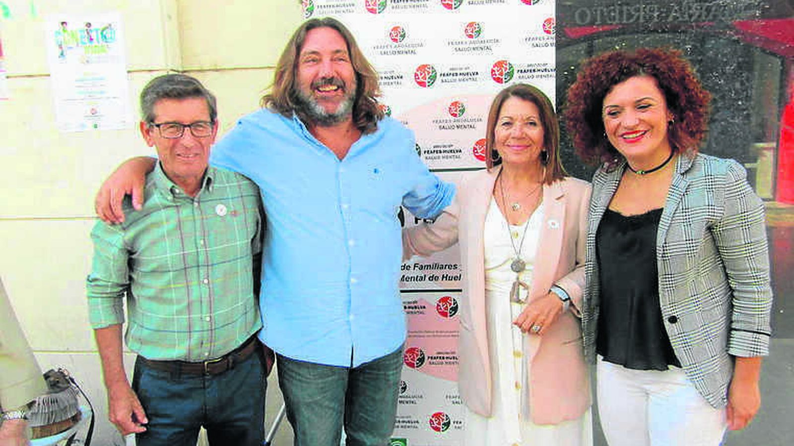 Pepe ‘El Marismeño’ y Eugenia Limón con responsables de Feafes.