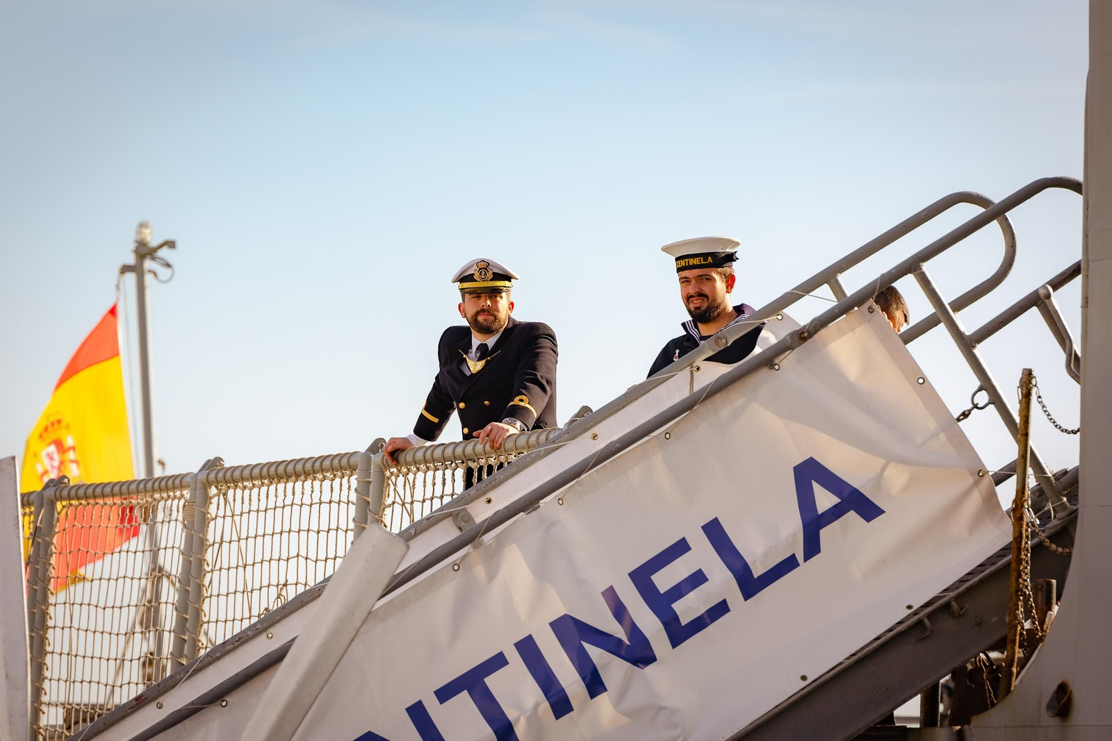 Imágenes del patrullero Centinela en el Muelle de Levante