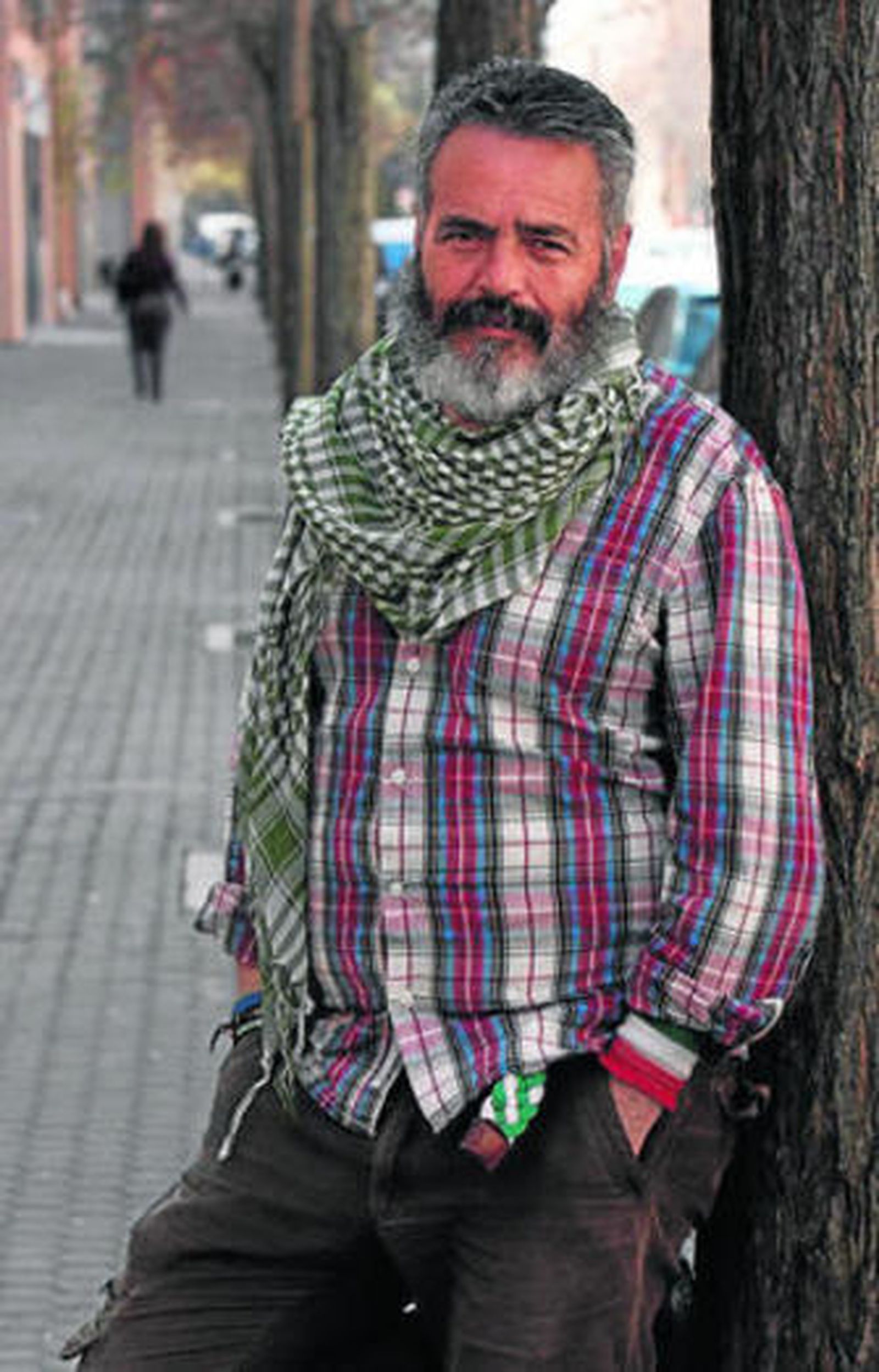 Juan Manuel Sánchez Gordillo posa en una calle de Sevilla Este.