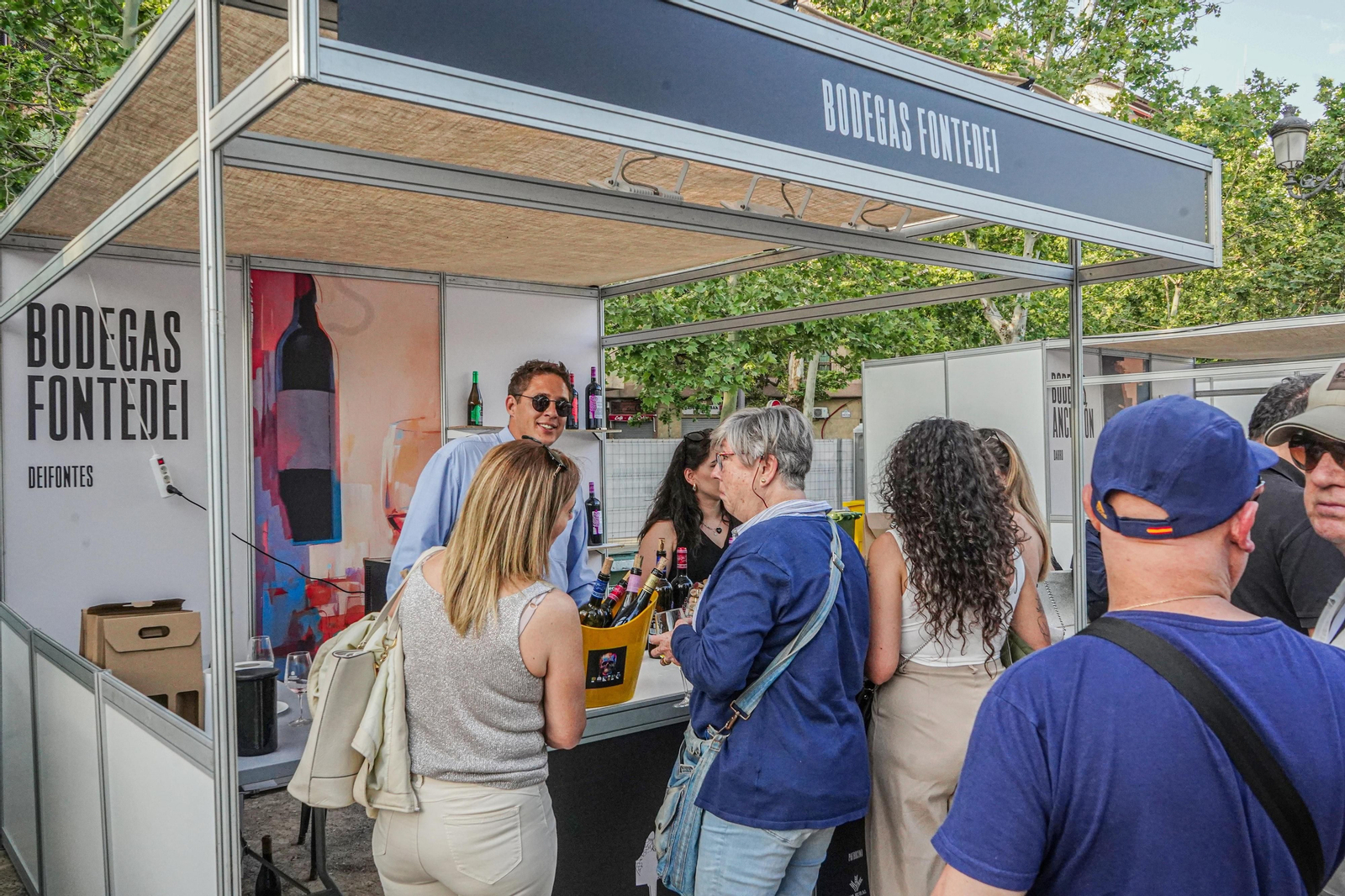 Encuéntrate en las fotos de la Feria del Vino