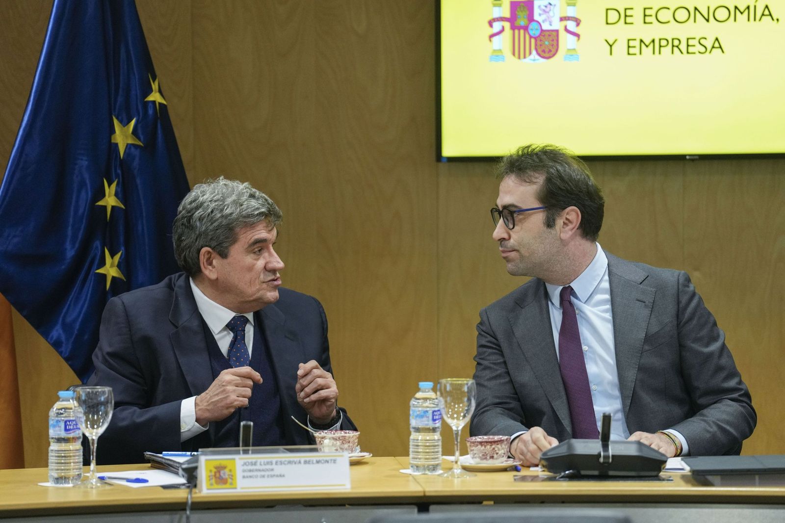 Imagen de archivo del ministro de Economía, Comercio y Empresa, Carlos  Cuerpo , y el Gobernador del Banco de España, José Luis Escrivá