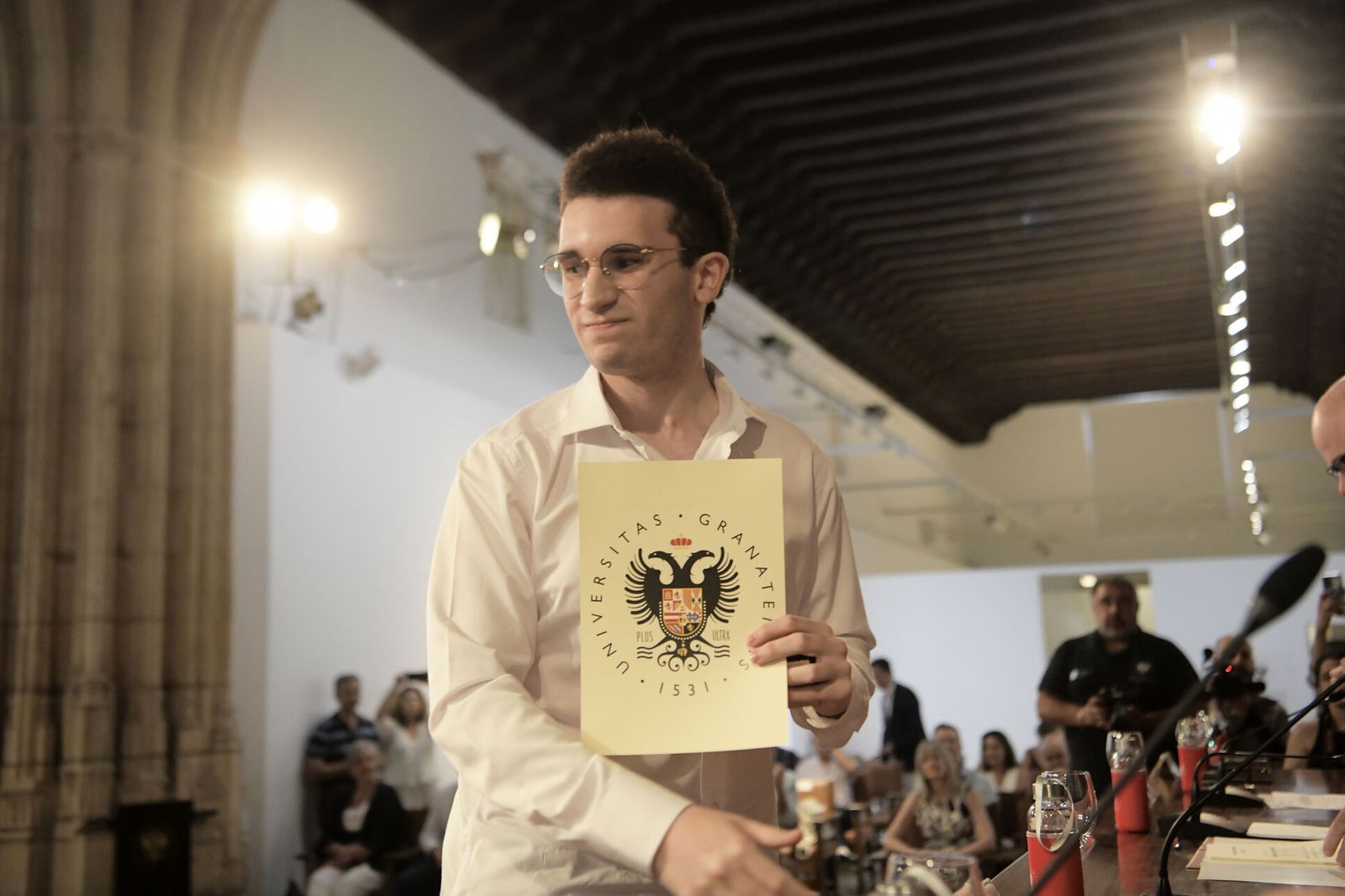 Acto de reconocimiento en Granada a los mejores estudiantes en la Selectividad 2024