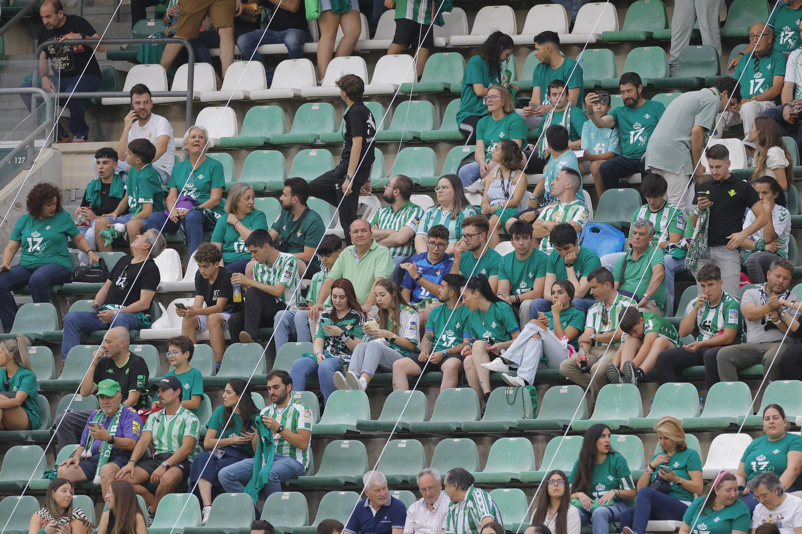 Búscate en las fotos de la despedida de Joaquín