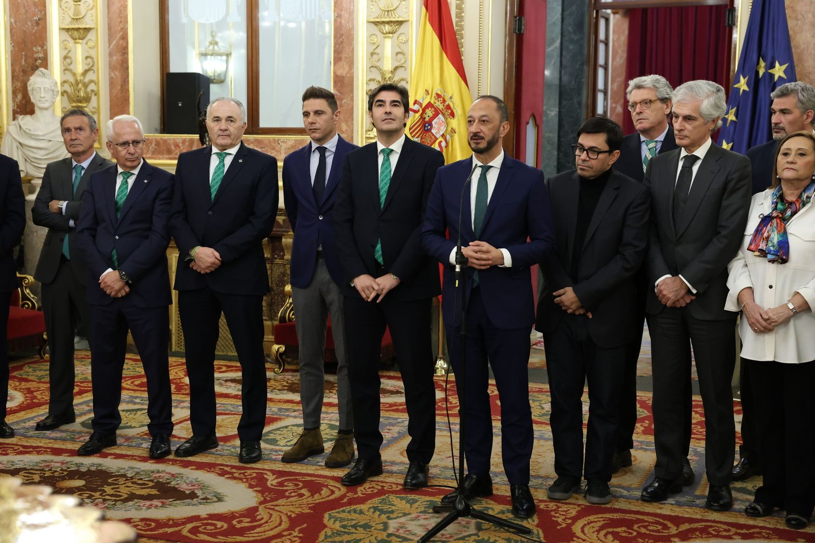Las imágenes del recibimiento al Real Betis en el Congreso de los Diputados
