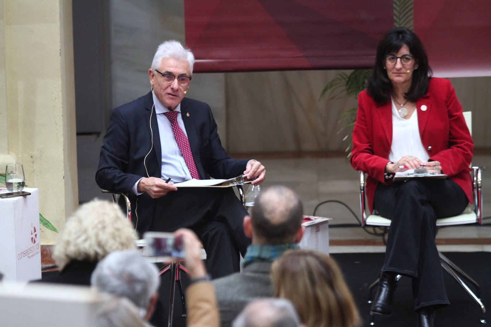 Imágenes de la presentación del estudio sobre 'El impacto económico, social y cultural de la UHU en la provincia'