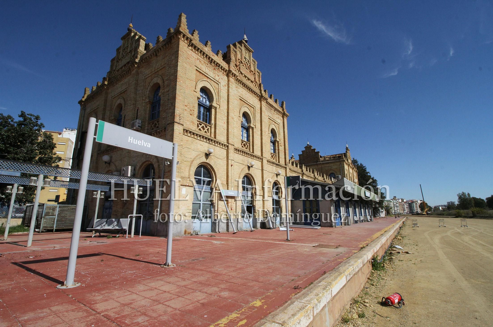 Imágenes del estado actual de la antigua Estación de Tren de Huelva