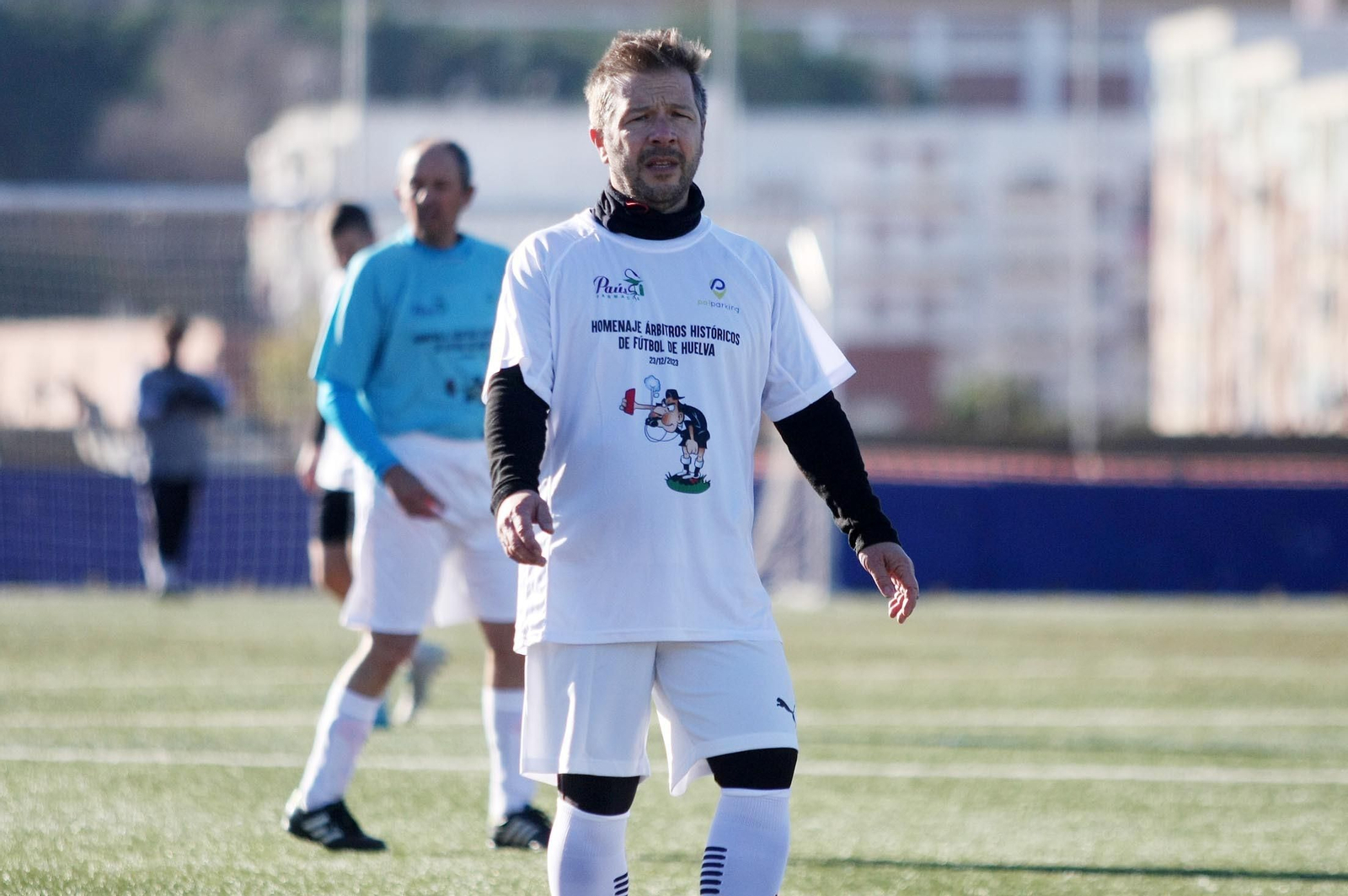Imágenes del partido homenaje a los árbitros históricos de fútbol de Huelva