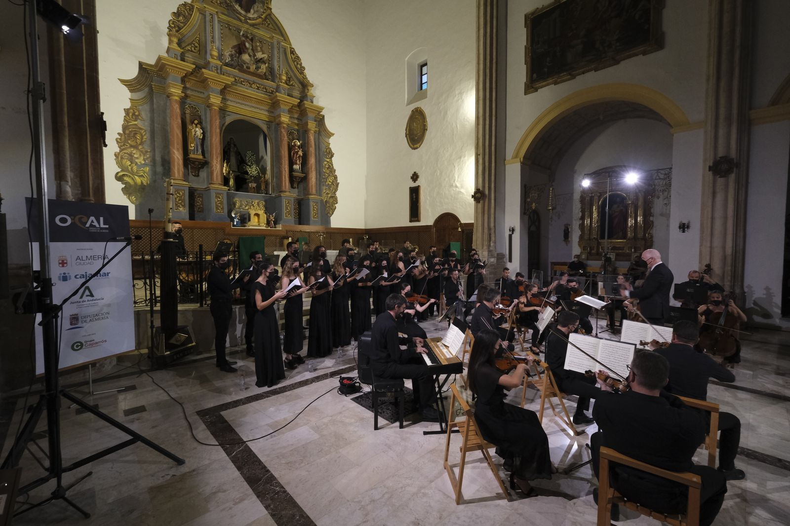 Fotogalería concierto Orquesta Ciudad de Almería y la Coral Aeonium Ensemble. Festival de Música Renacentista y Barroca de Vélez Blanco 2021.