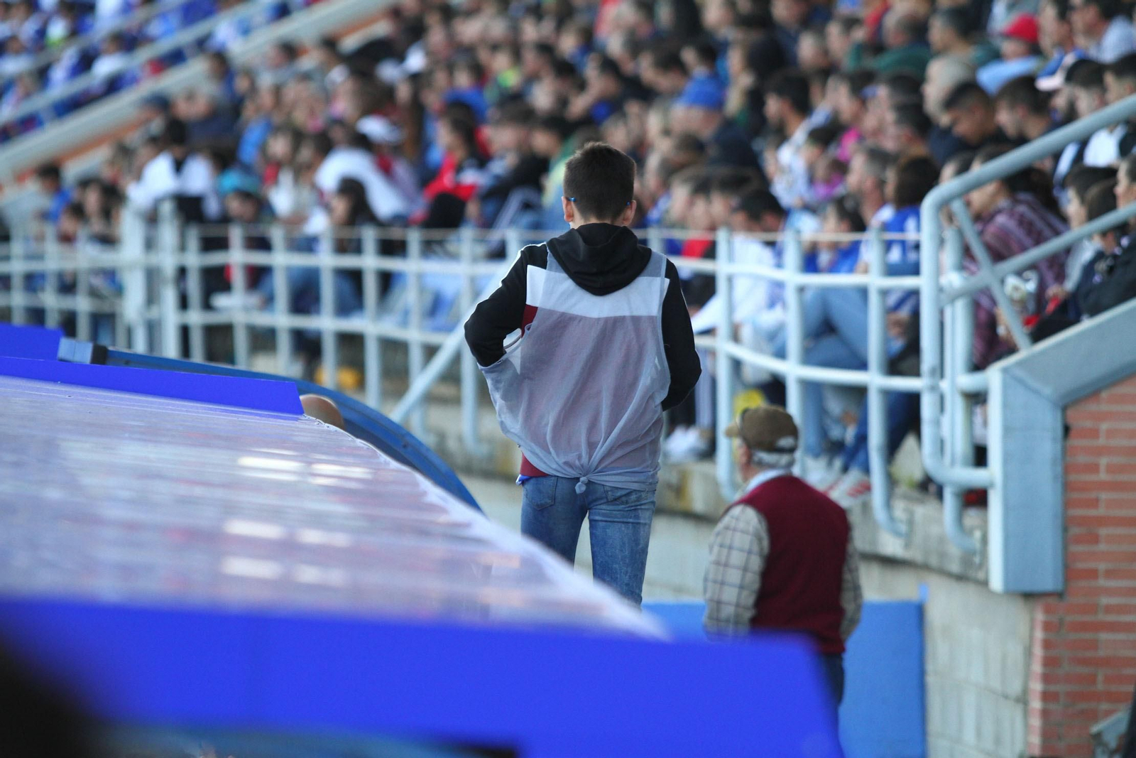 Ambientazo en las gradas del Recreativo de Huelva y el San Fernando