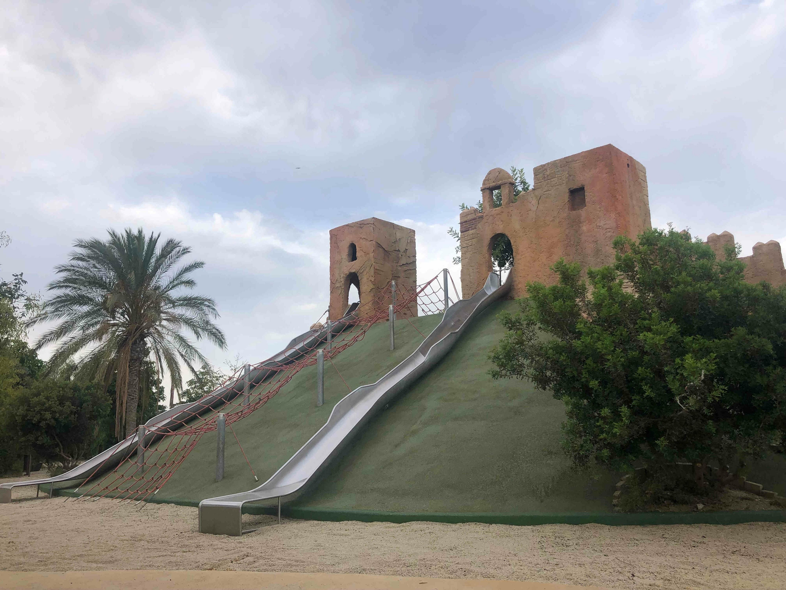 El área de juegos La Alcazaba del parque de Las Familias