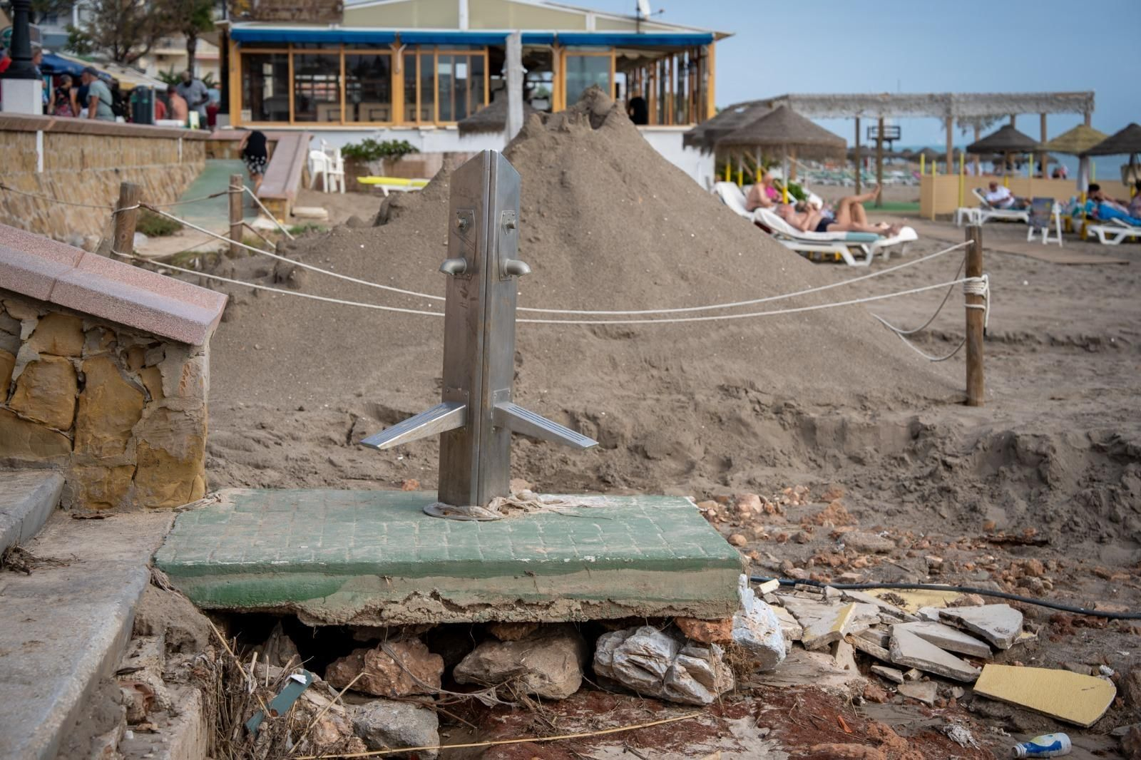 Un lavapiés descarnado por el temporal.