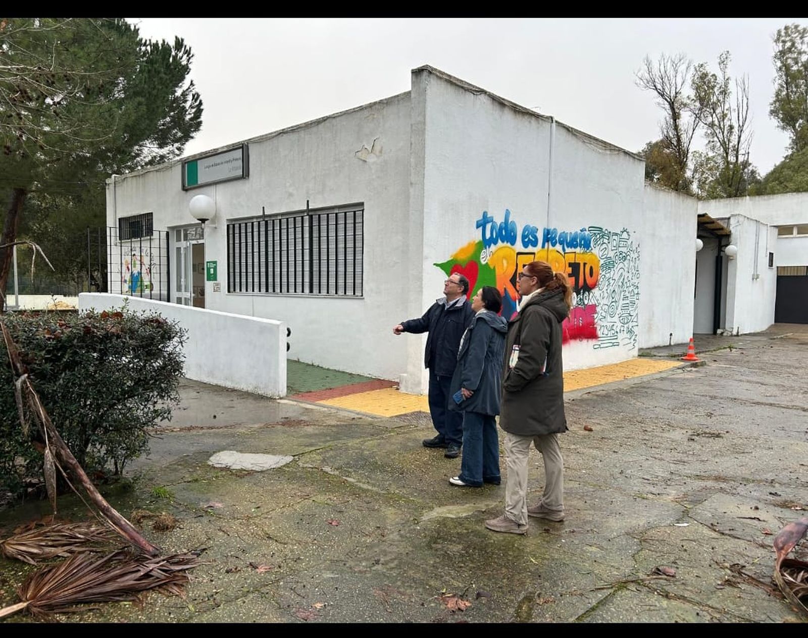 Nela García visita el CEIP La Arboleda en San Isidro del Guadalete.